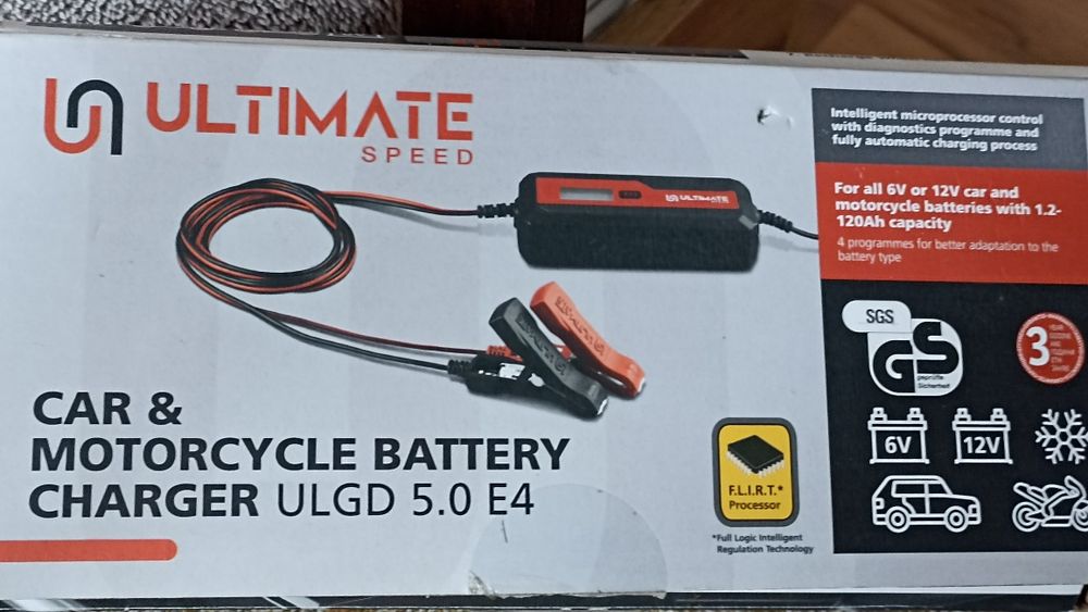 Зарядно за акумулатори Ultlmate speed