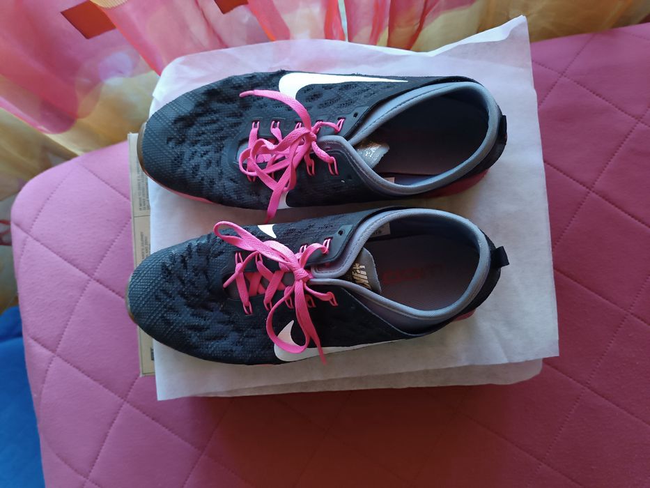 Маратонки и кецове Nike