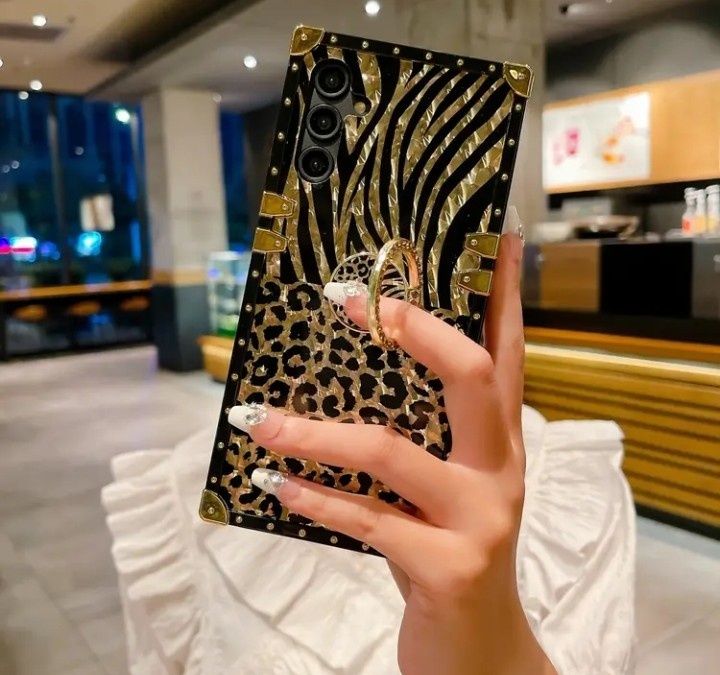 Husa pentru telefon Samsung compatibila cu mai multe modele