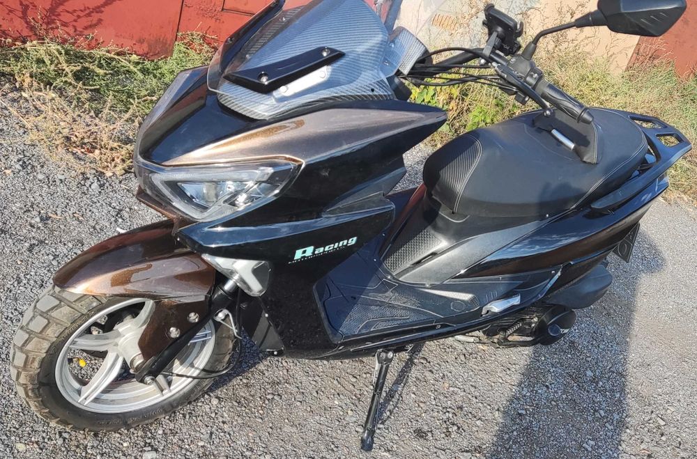 Скутер GJSYM Макси