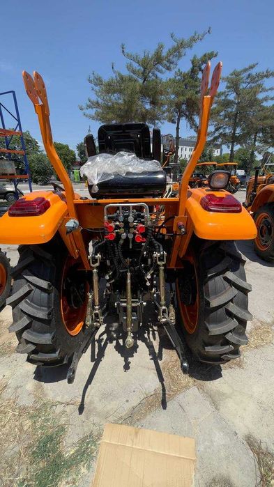 Traktor Chimgan GD 304