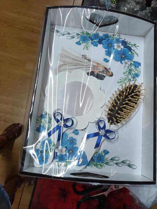 Tavi lemn (mdf )  blanc oglinzi seturi mot si seturi mire/mireasa