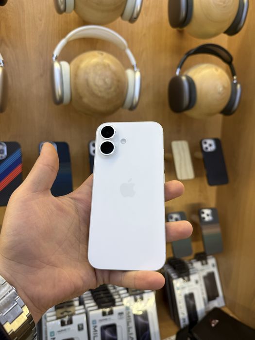 Iphone 16 White idyal