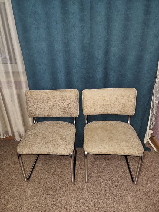 Стулья для дома или для офиса. Цена одного стула 8000.