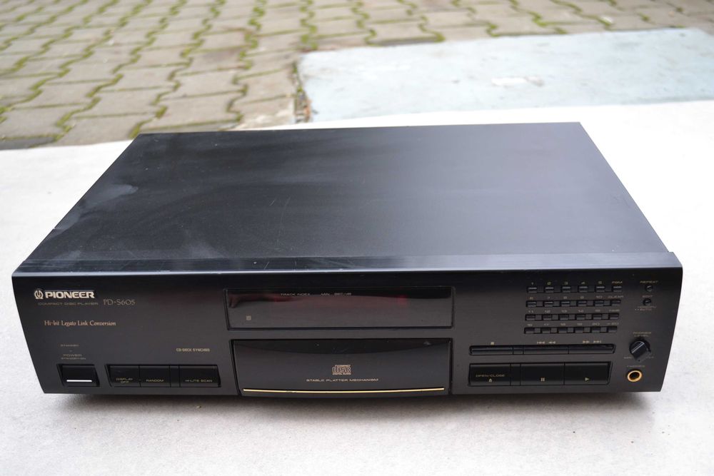 Cd player  pioneer pd s 605 Defect