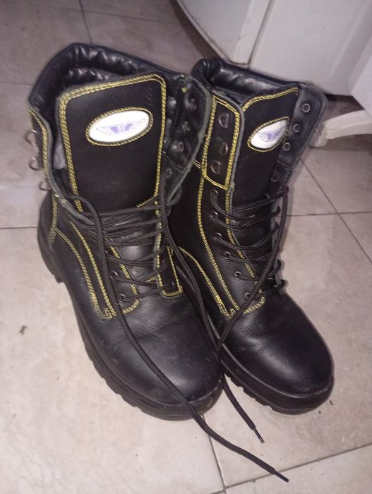 Нови 44 работни кубинки