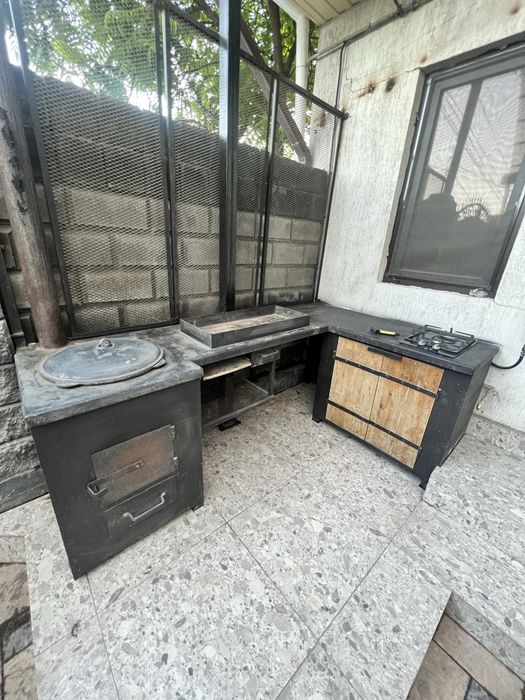 Продам Барбекюшницу