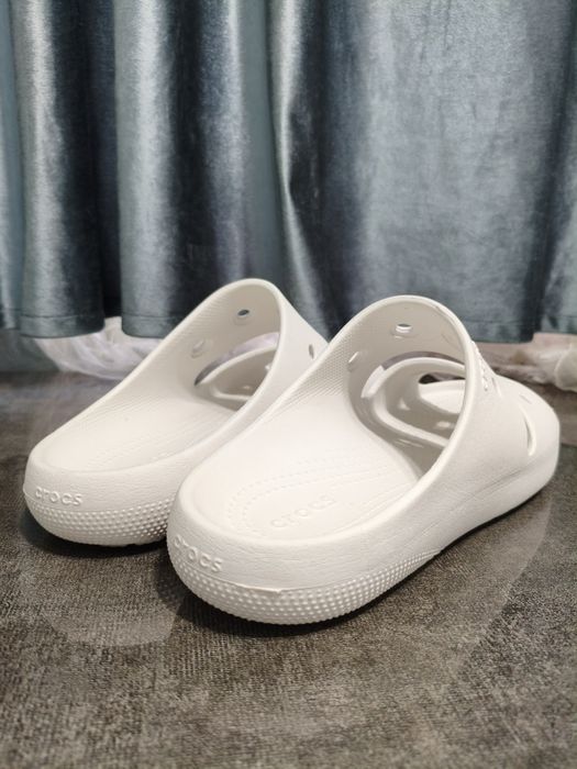 Оригинальные тапочки Crocs