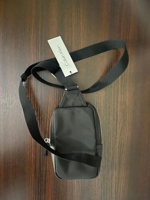 Сумка через плечо Calvin Klein