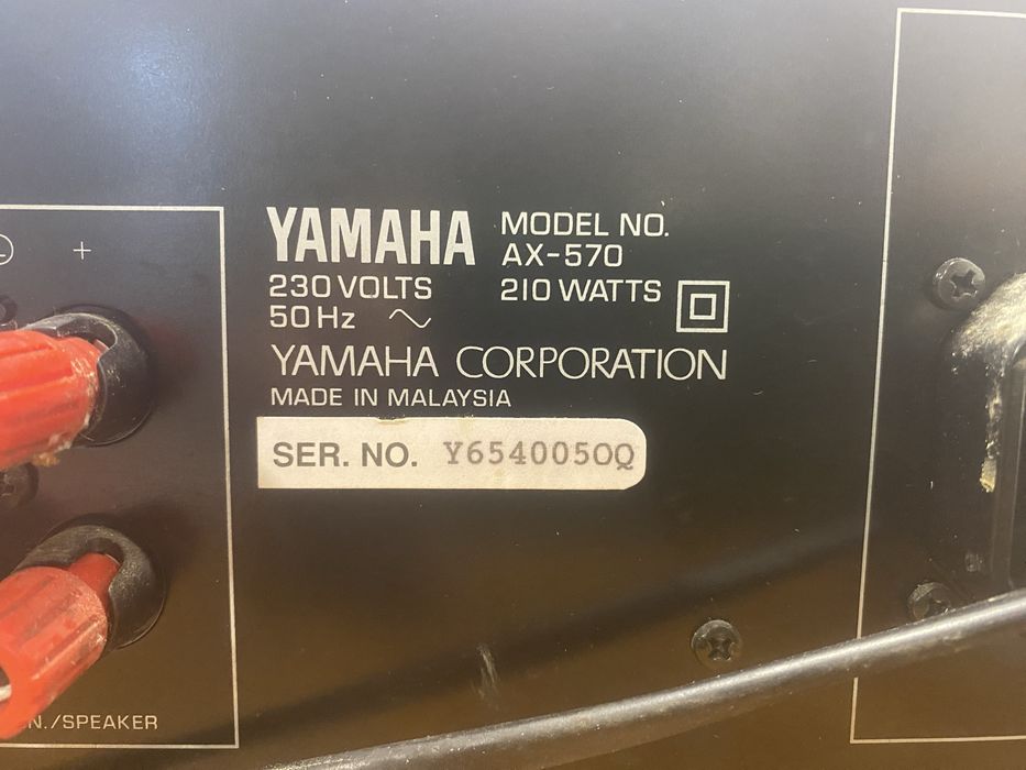 Statie / amplificator yamaha AX 570