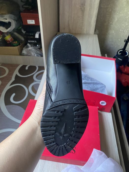 Женская обувь