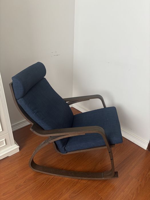 Продам кресло-качалку IKEA