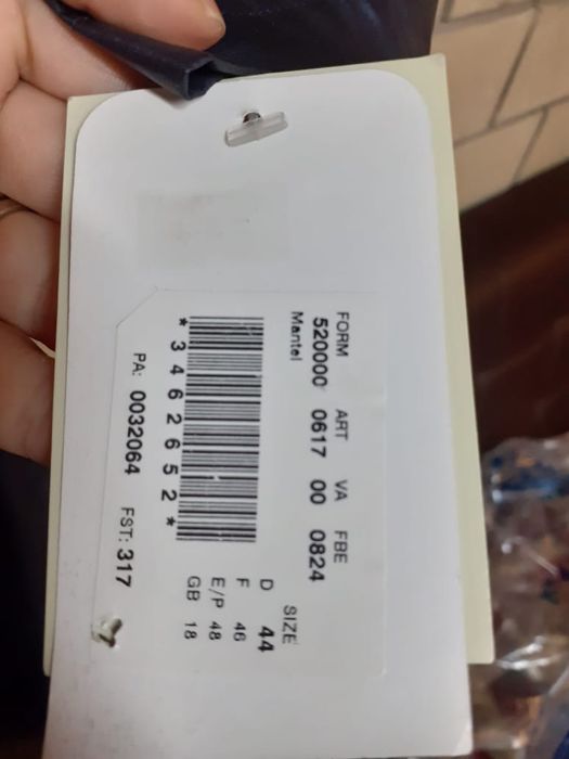 Продам женский классический плащ