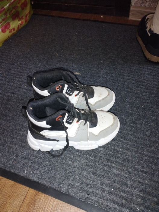 Отдам кросовки детские