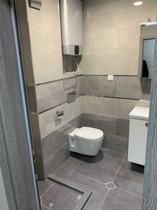 Тристаен апартамент в Центъра