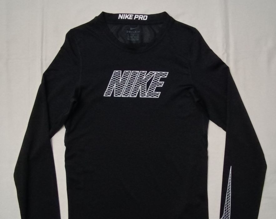 Nike PRO DRI-FIT Long Sleeve Top оригинална блуза ръст 158-170см Найк спорт фланелка тренировки термо блуза