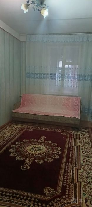 Kvartira 2 xonali sotiladi
