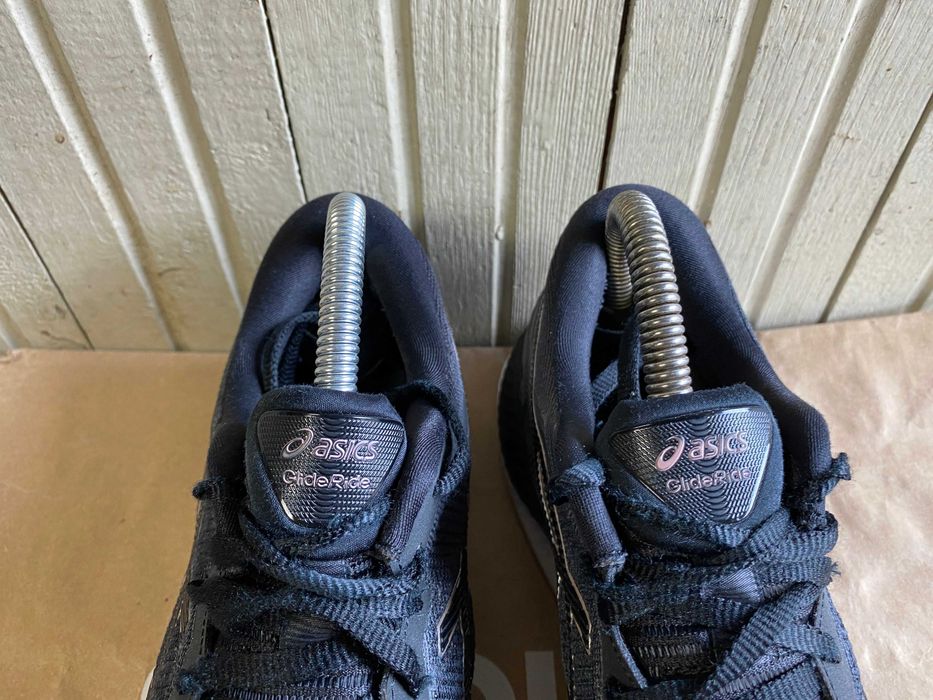 ''ASICS Glideride''оригинални маратонки 40 номер