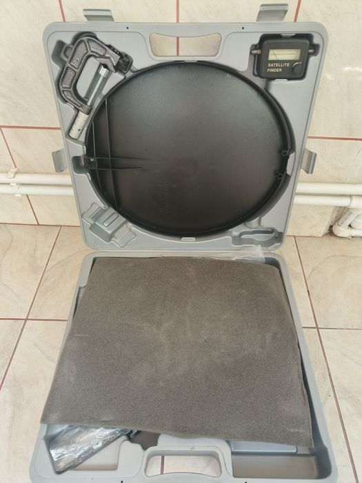 Vând kit antenă satelit portabilă
