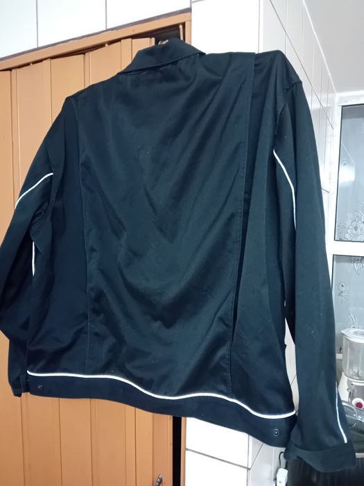 Engelbert Strauss  .