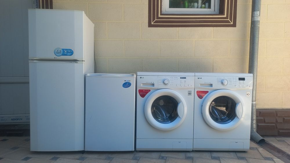 Стиральная машина Холодильник LG