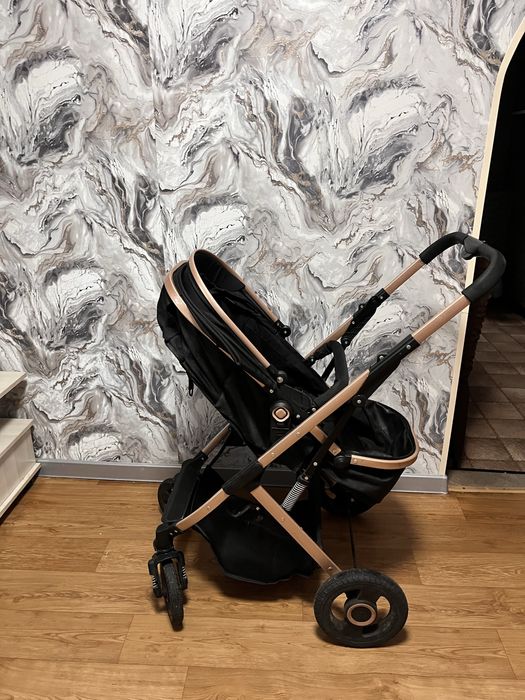 Продам детскую коляску