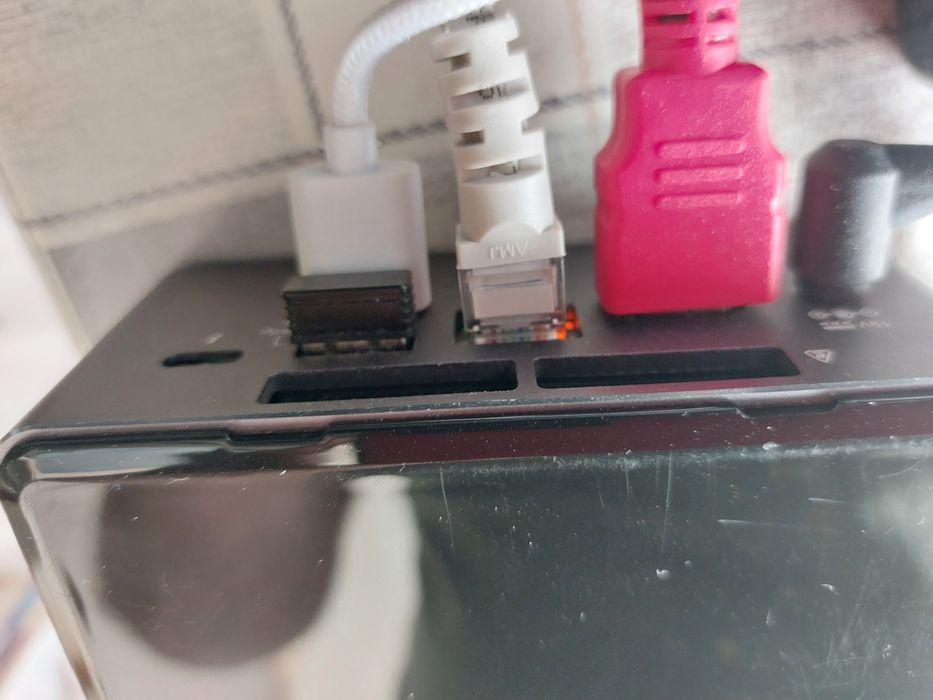 Nuc i7  Мини компютър