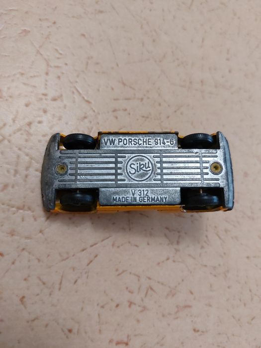 Стари метални колички Polistil и Siku