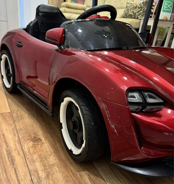 Детский электромобиль Porsche