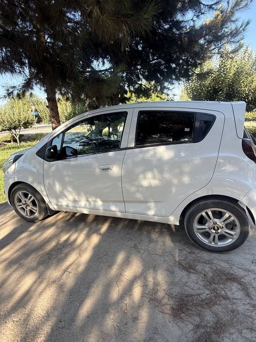 Chevrolet Spark sotiladi