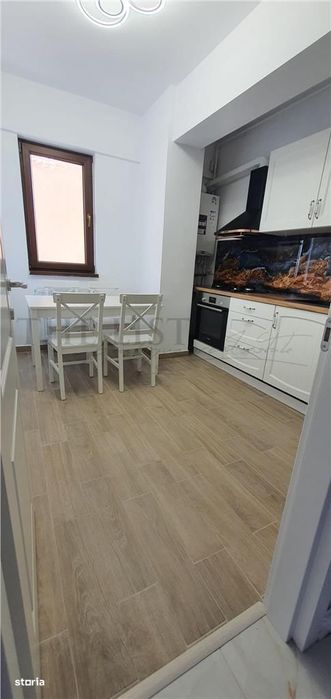Vanzare Apartament 4 Camere