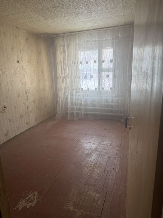 Продам трехкомнатную квартиру