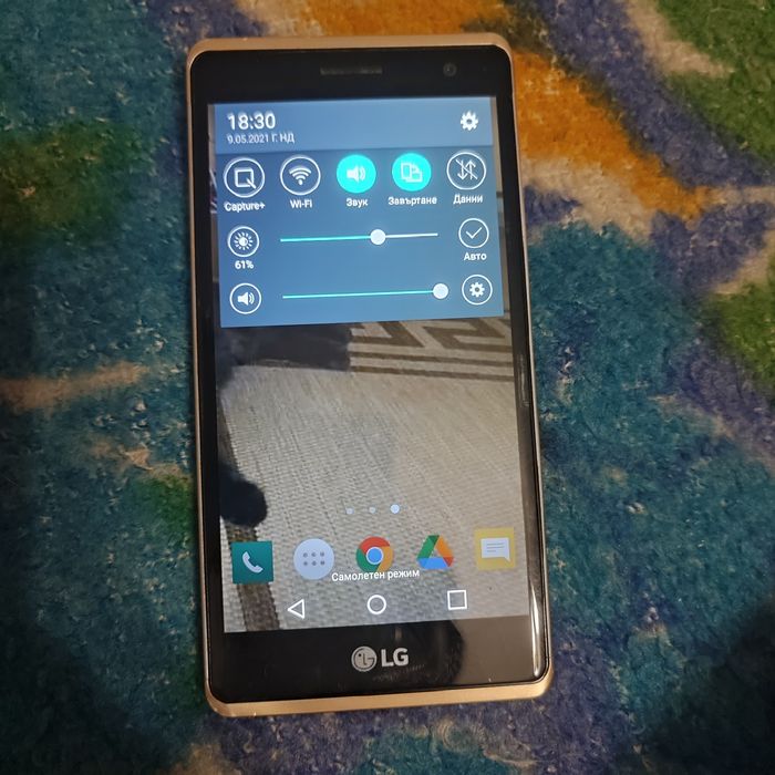 Телефони Самсунг и LG