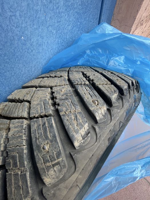 Продам шины Goodyear Ultragrip 195/65/15