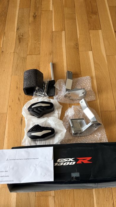 Suzuki Hayabusa gen 3 Crash pads Arashi