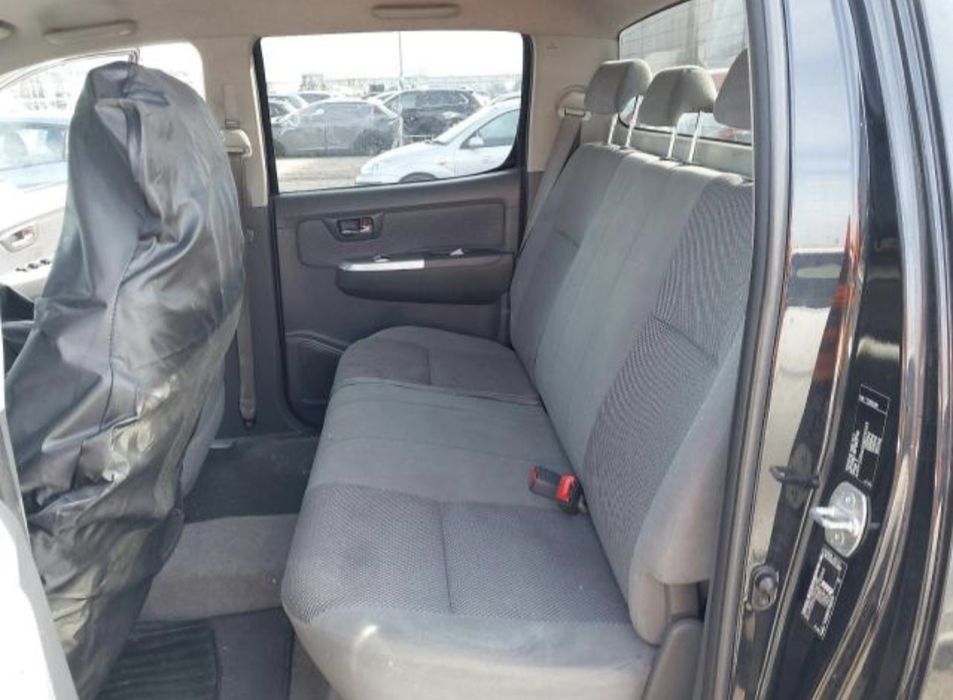 Dezmembrez Toyota Hilux Invincible 3.0 Manuala 2012-2016
