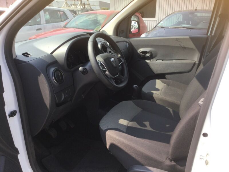 НА ЧАСТИ! Dacia Dokker 1.6i 102кс. 2018 г. H4MD740 Nissan Климатик