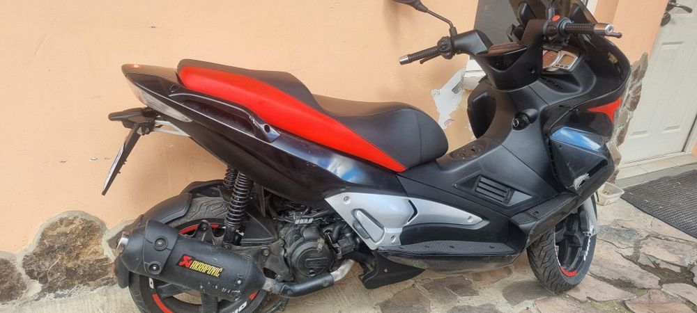 Vand Scuter Aprilia Sr Max 125 cc inmatriculat