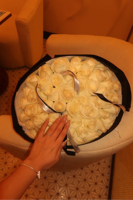 51шт белые розы сорта PROUD