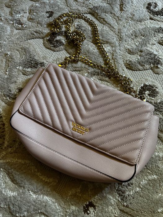 Geanta Victoria’s Secret