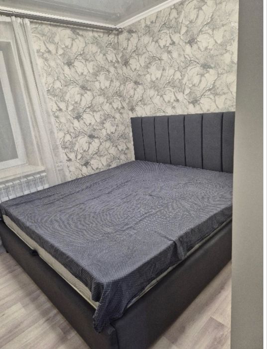 Продаю 2 спальный кровать