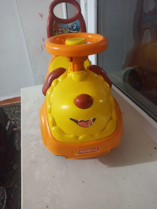 Продам детский машину