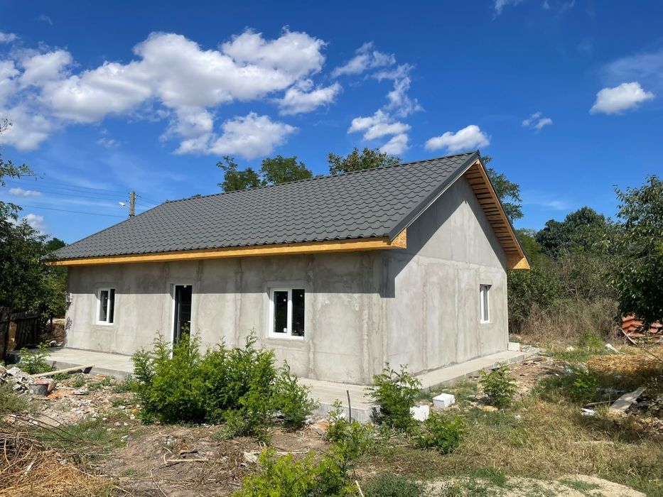 Vând casă Mereni
