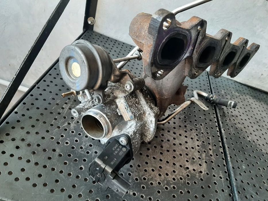 turbina defecta pentru piese 1.4 tfsi bmy vw jetta 3 golf 5 seat ibiza 4 03c145701k