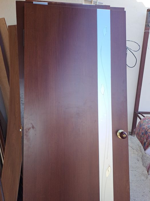 Двери и обналичка