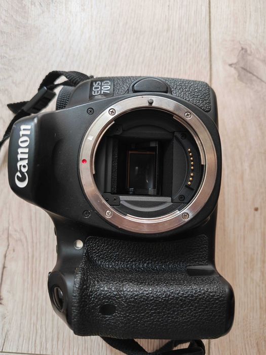 Aparat foto dslr Canon 70 d +  2 obiective