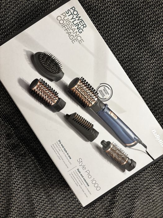 Perie rotativă Babyliss by Christina Ich