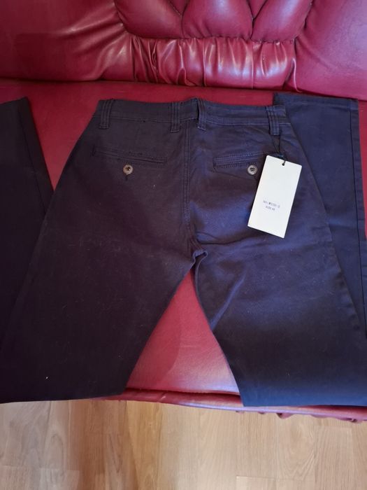 Pantaloni băieți noi