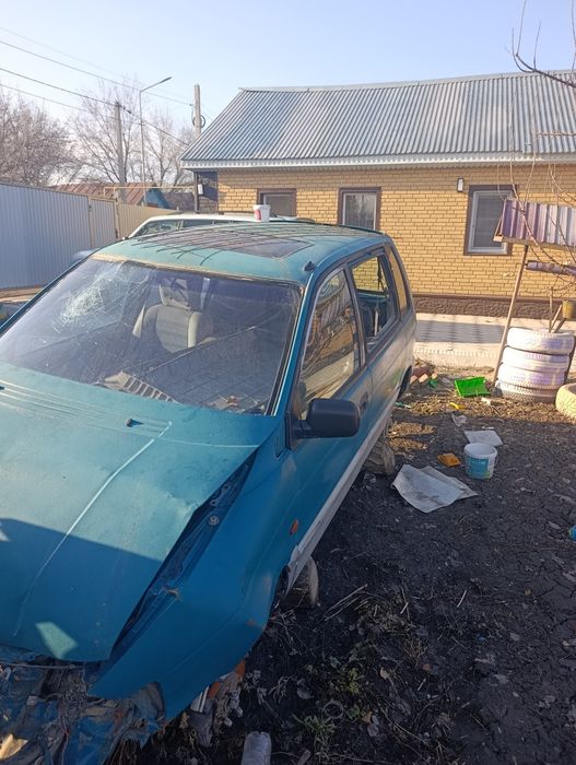 Митсубиси Спейс рюнер