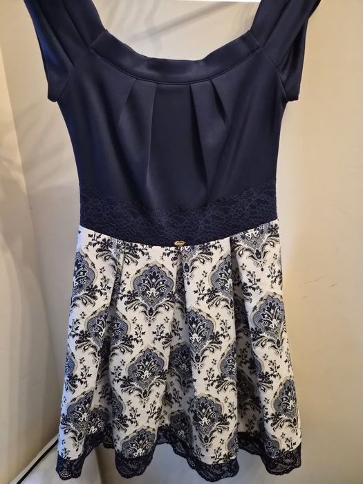 Къса дамска рокля